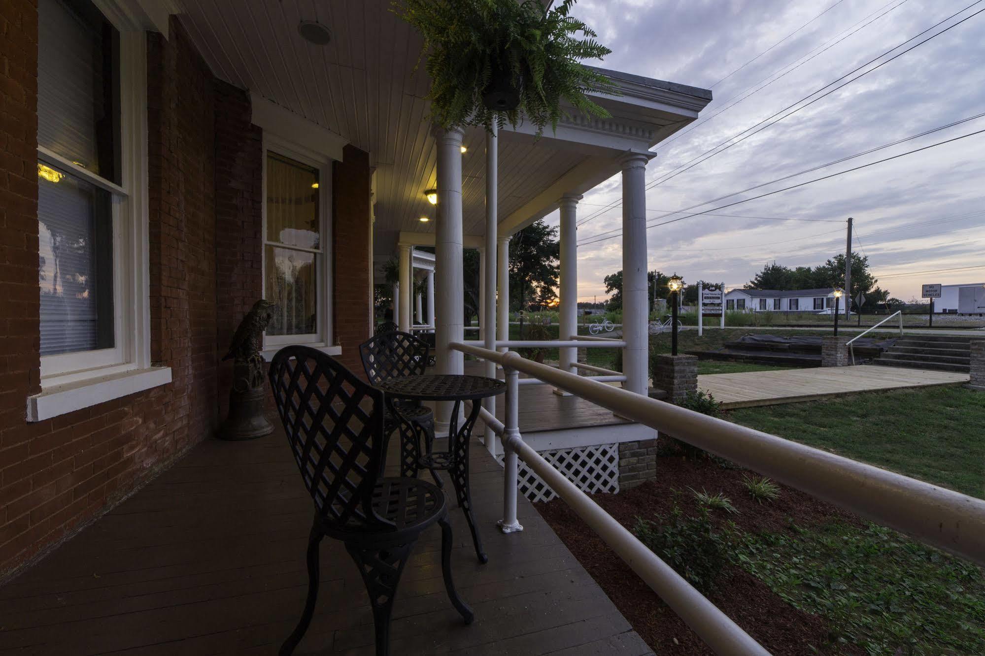 Grand Victorian Inn (Adults Only) Park City Exterior photo